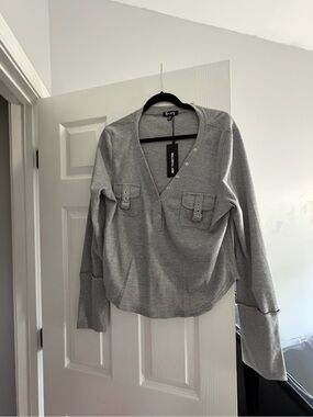 NWT Generation Kiss Gray Long-Sleeve Waffle Henley Top with Pocket Details